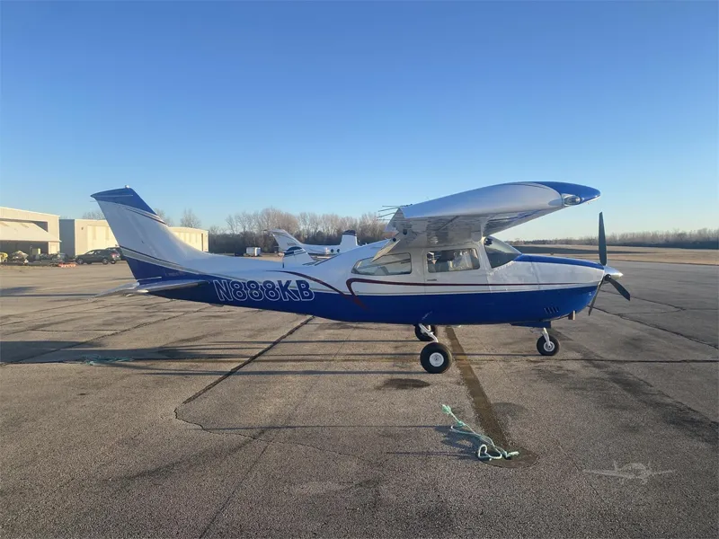 Cessna T210L