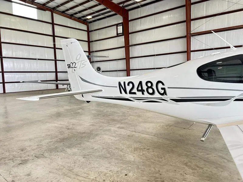 2005 Cirrus SR22 G2 GTS