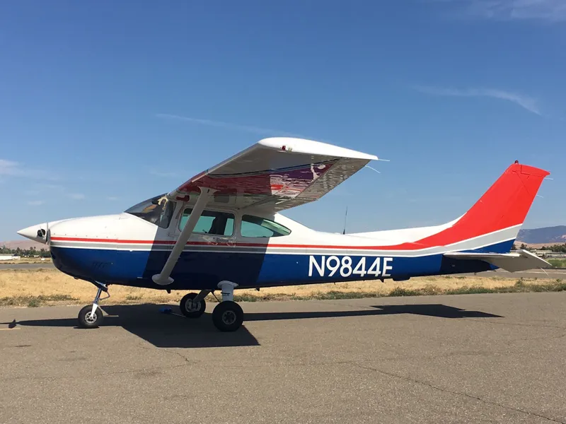 1985 Cessna 182R Skylane