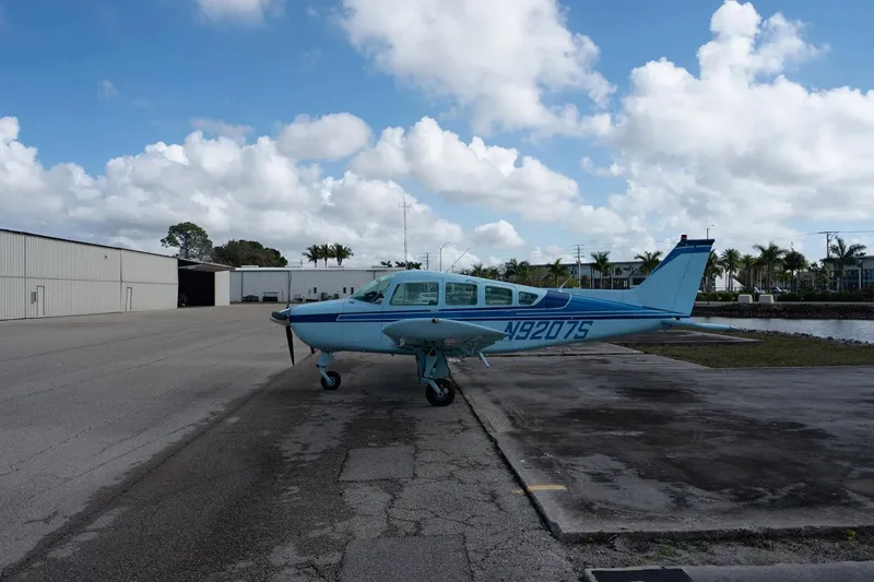 1975 Beechcraft Sierra B24R