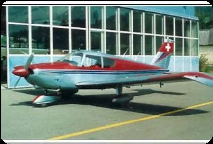 Piper Cherokee 235