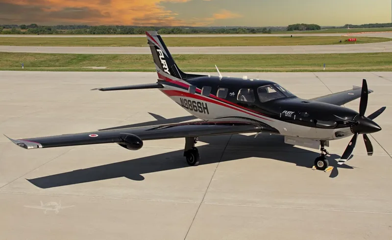 2025 Piper M700