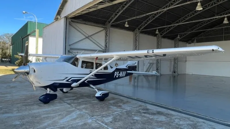 Cessna T206H