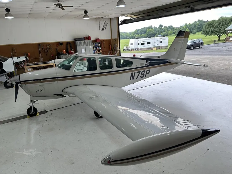 1982 Beechcraft Bonanza F33A
