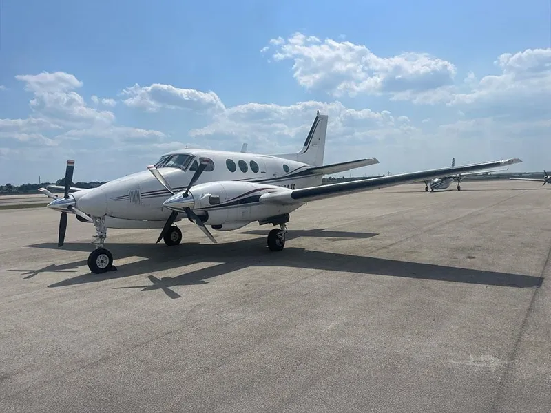 Beechcraft King Air E90