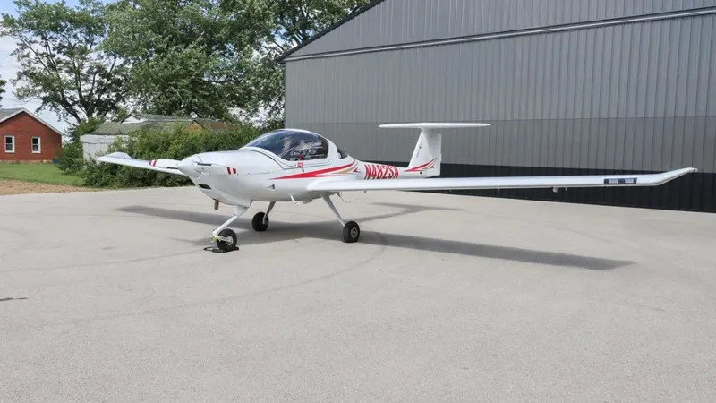 2025 Diamond DA20 Katana