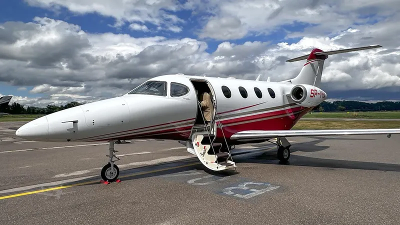 Hawker Premier 1A