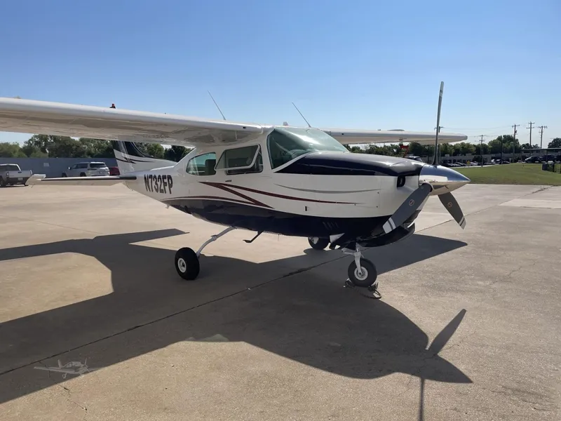 1976 Cessna 210L for sale