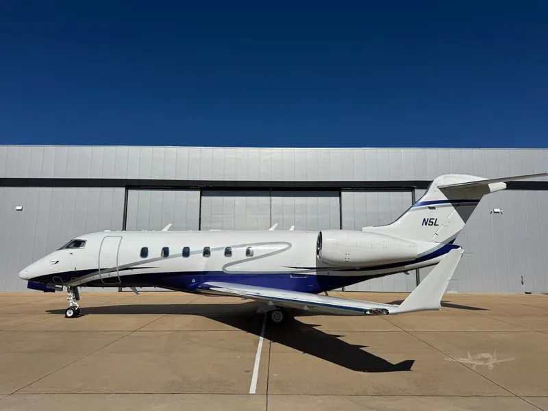 2006 Bombardier Challenger 300 for sale