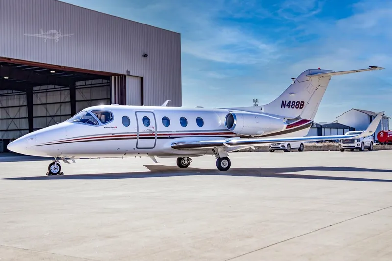 2017 Hawker 400 for sale
