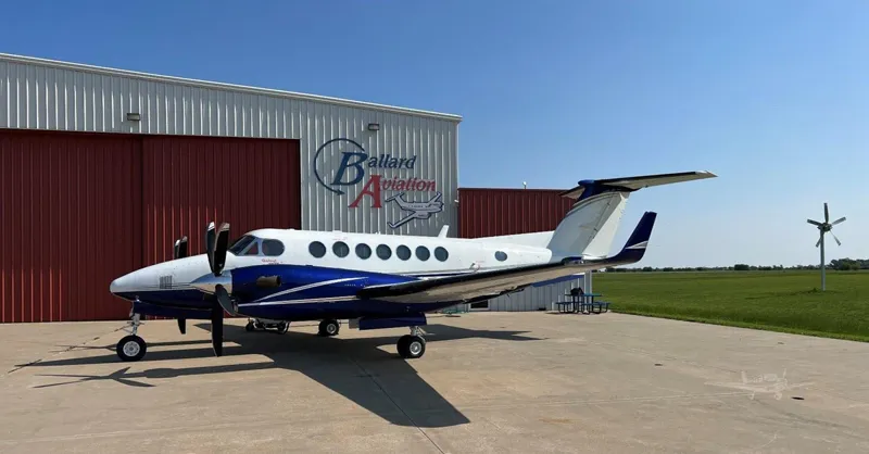 2001 Beechcraft King Air 350 for sale