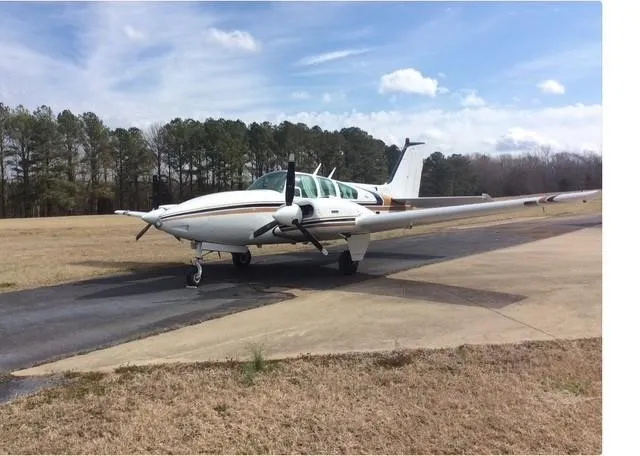 Beechcraft Baron C55