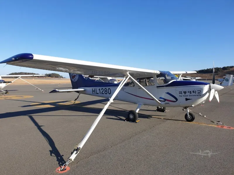 2000 Cessna 172S Skyhawk SP
