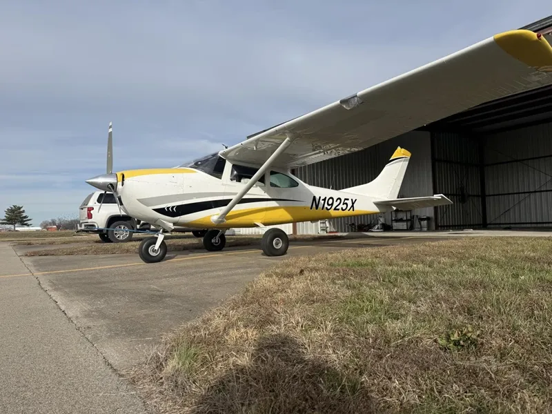 1965 Cessna 182 Skylane