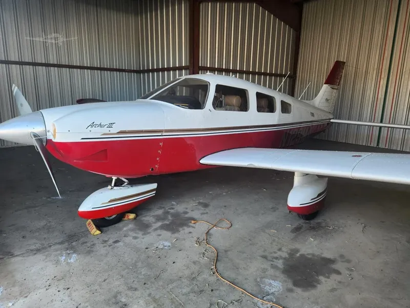 1995 Piper PA-28-181