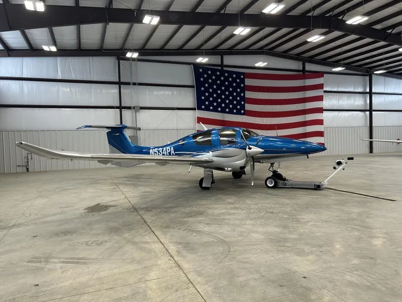 2025 Diamond DA62 for sale