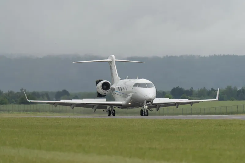 2010 Bombardier Challenger 300