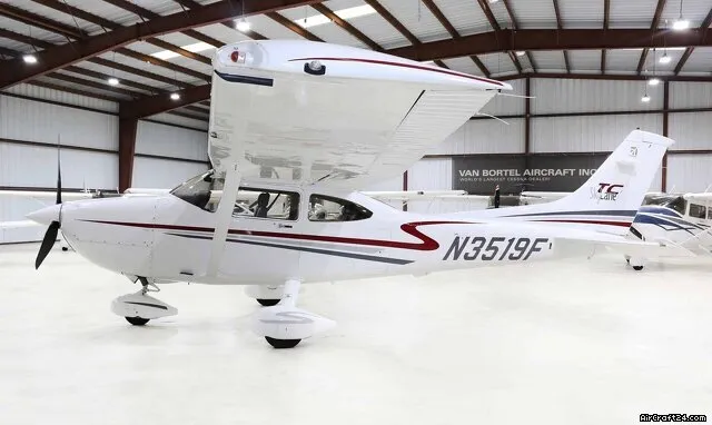 2001 Cessna 182T