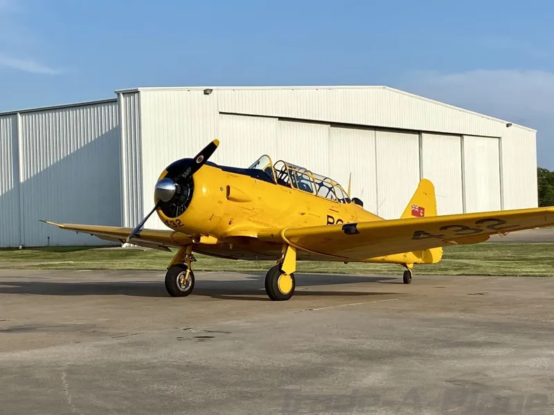1952 Canadian Car & Foundry HARVARD MKIV