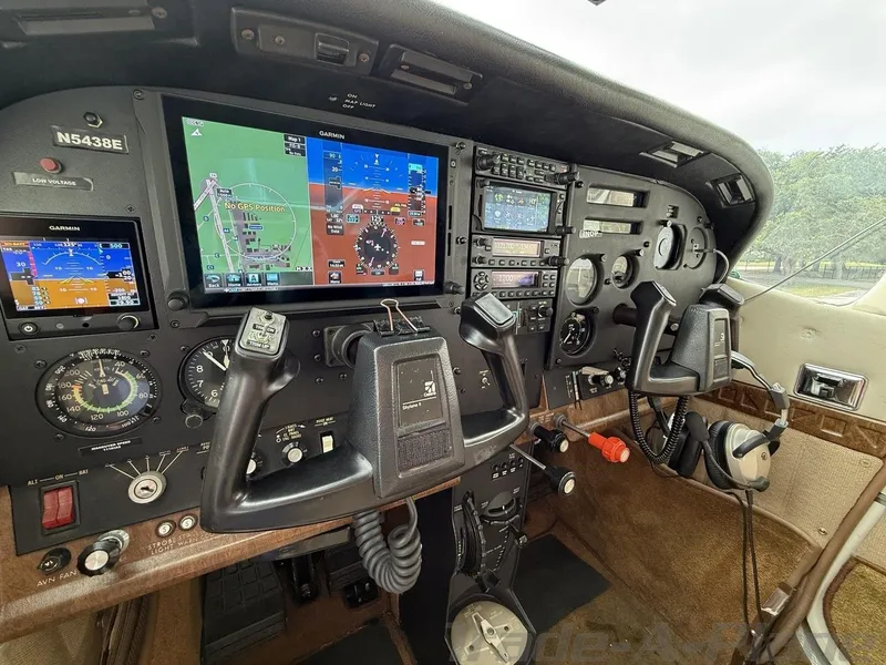 1983 Cessna 182R for sale
