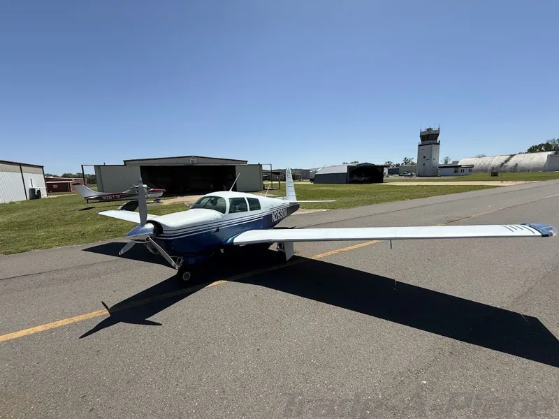 1965 Mooney M20E Super 21