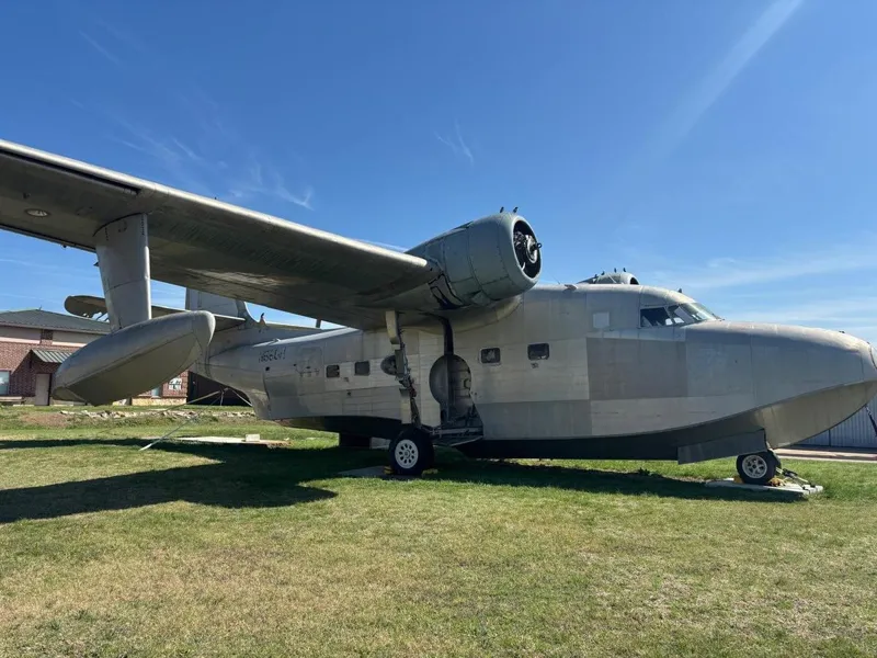 Grumman HU-16C