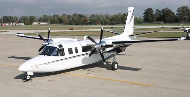 Commander 690A for sale