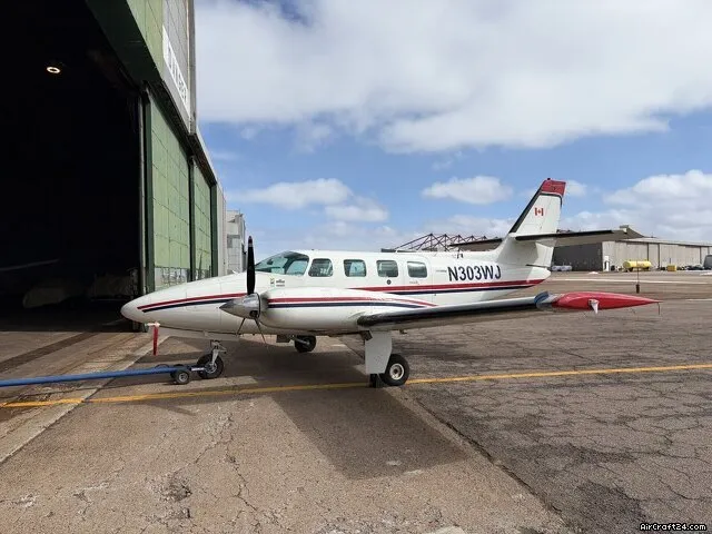 1982 Cessna T-303