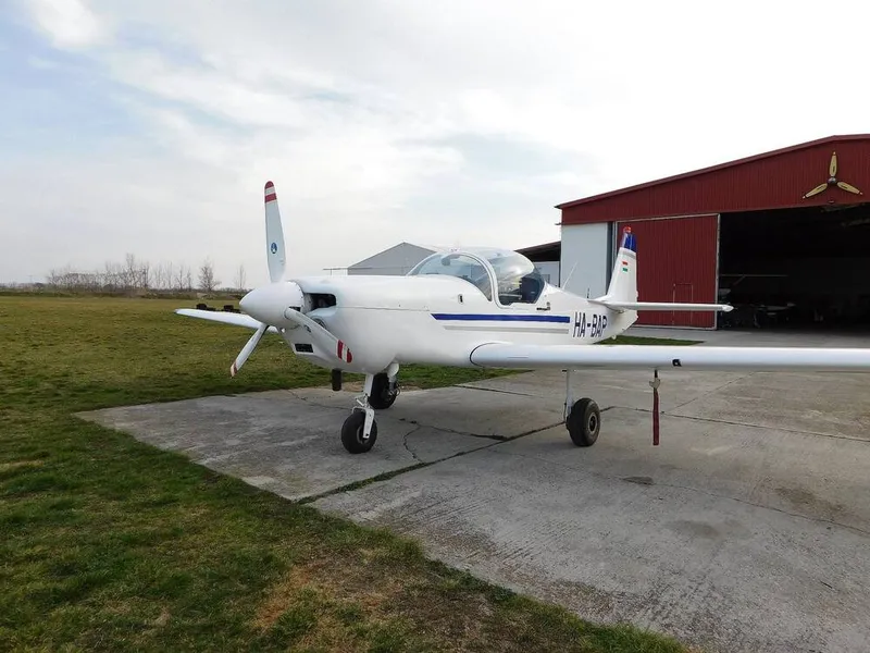 1988 Slingsby T67M200