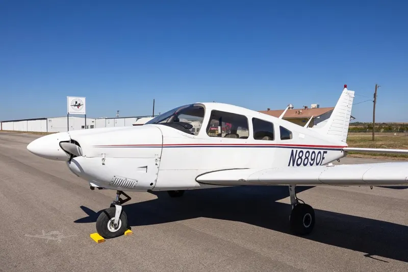 1976 Piper PA-28-181
