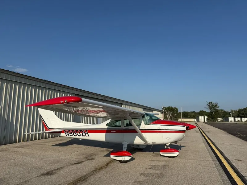 1981 Cessna 182R for sale