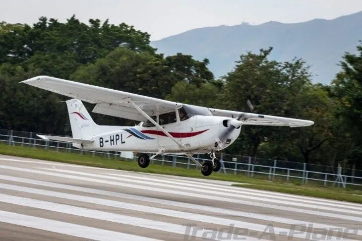 2000 Cessna 172R Skyhawk