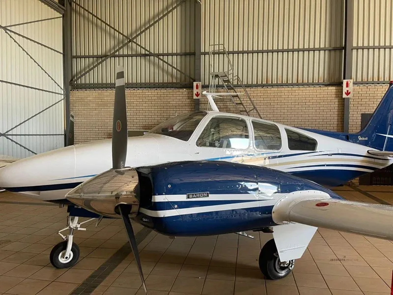 1973 Beechcraft B55