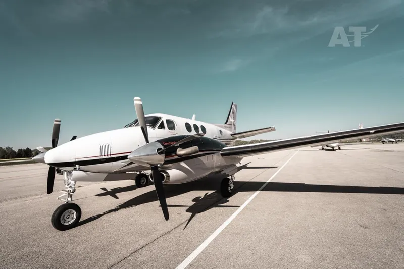 2010 Beechcraft C90GTx