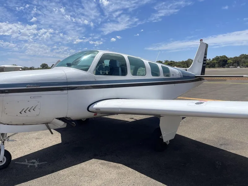 1976 Beechcraft V35