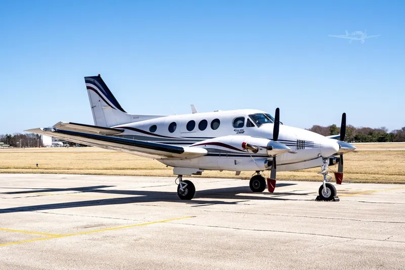 2001 Beechcraft C90B