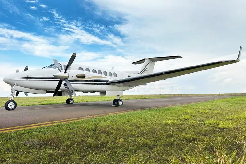 2000 Beechcraft King Air 350