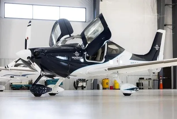 2004 Cirrus SR22 G2