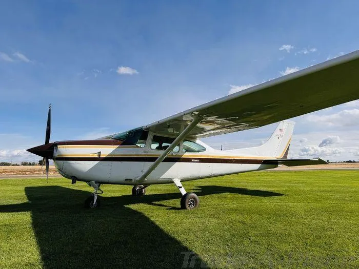 1981 Cessna 182T for sale
