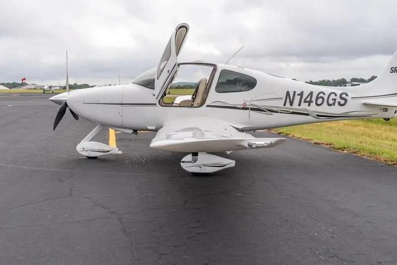 2007 Cirrus SR22 G2 GTS