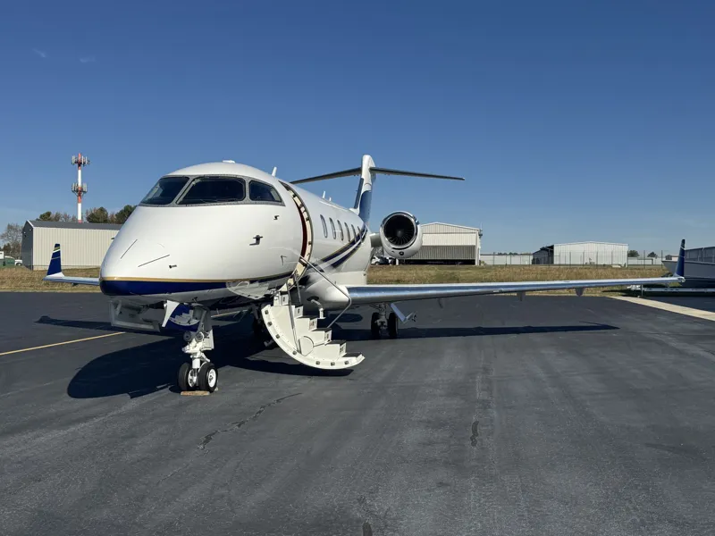 2004 Bombardier Challenger 300 for sale