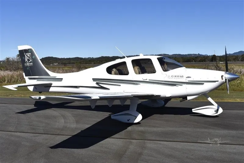2002 Cirrus SR22