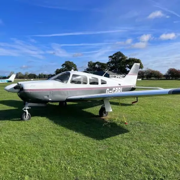 2002 Piper PA28 Arrow V