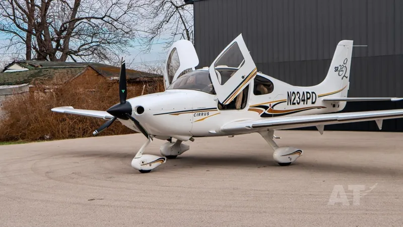 2004 Cirrus SR22 G2
