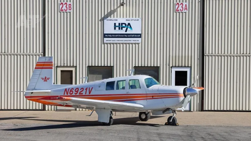 1975 Mooney M20F