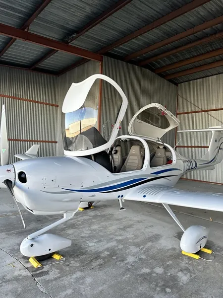 2023 Diamond DA40 for sale