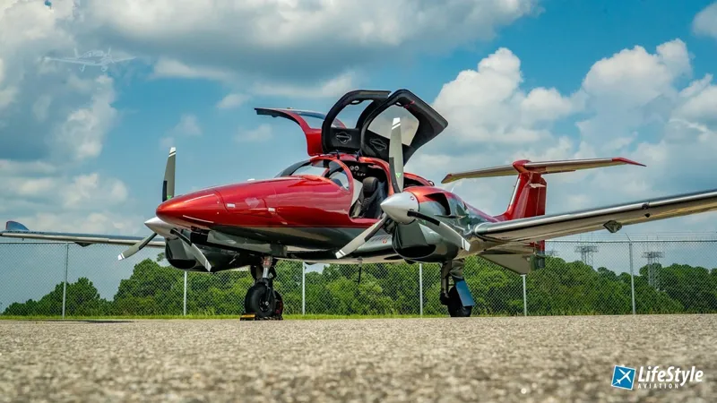 2025 Diamond DA-62