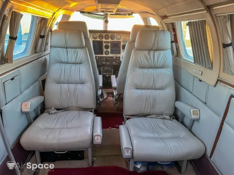 1976 Beechcraft Duke B 60