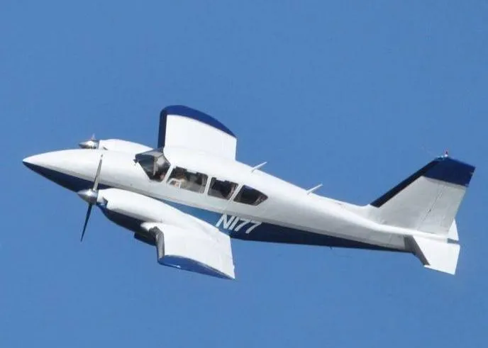 1970 Piper Aztec