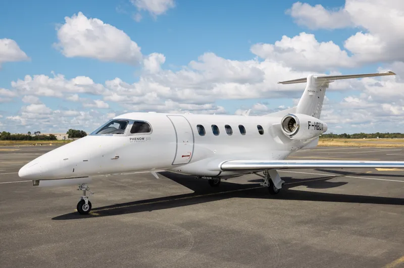 2015 Embraer Phenom 300 for sale
